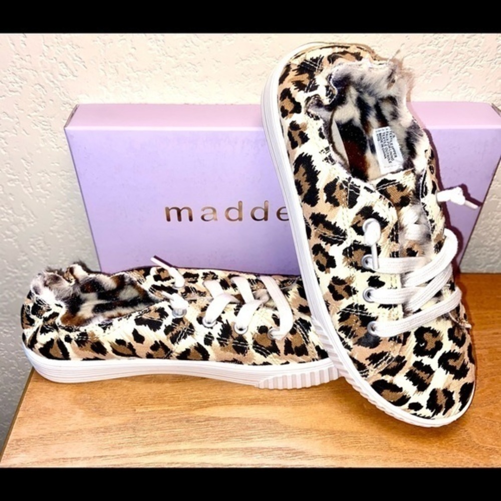 NIB- Madden Girl Leopard Print Sneakers